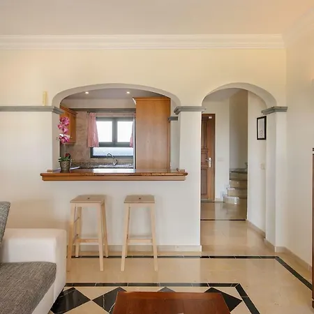 Villa Zafiro 12 *